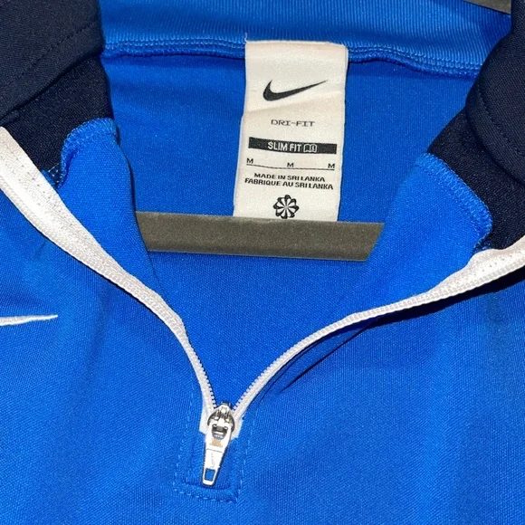 Nike dri-fit quarter zip 🏃🏽‍♀️ - Picture 5 of 5